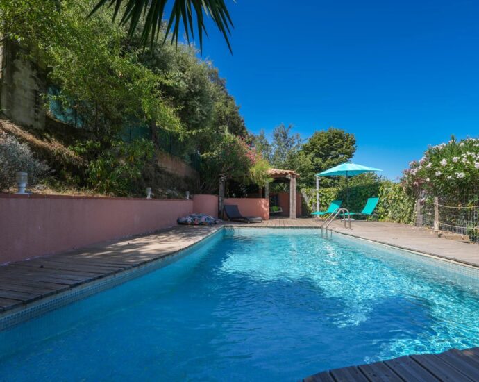 Bastelicaccia, Villa , 3 chambres, Un appartement, Vue mer et montagne