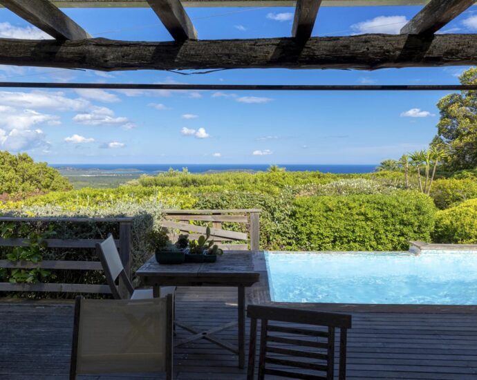 Porto-Vecchio, 3 Bedroom Villa, Pool, Sea and Mountain View