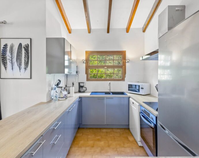 Sainte-Lucie de Porto-Vecchio, Property with 3 Homes, Pool, Near the River and Pinarello Beach