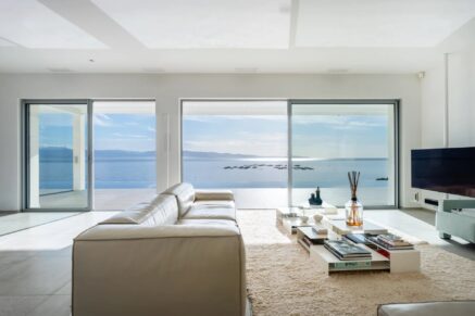 Ajaccio, Route des Sanguinaires, Contemporary Villa, Panoramic Sea View, 5 Bedrooms, Infinity Pool, Walking Distance to Beach