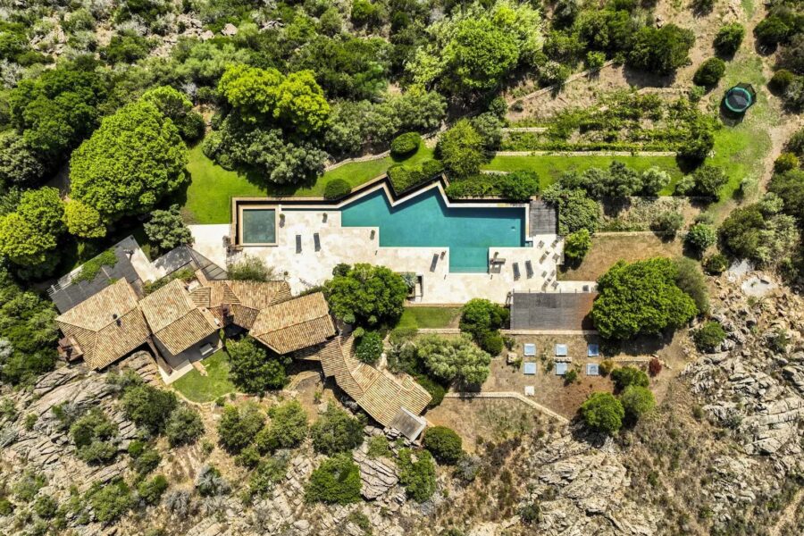 Suartone, 4-Bedroom Villa, Sea View, Heated Pool, Near Rondinara Beach