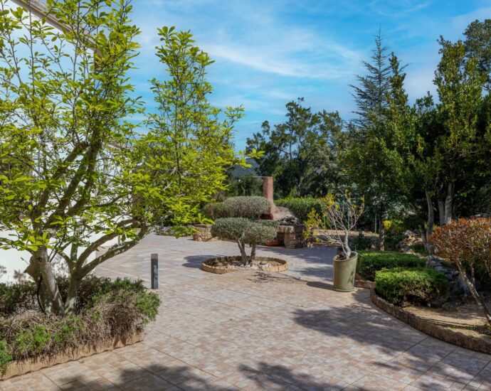 Ste Lucie de Porto-Vecchio,  Villa T4 vue montagnes, proche plage