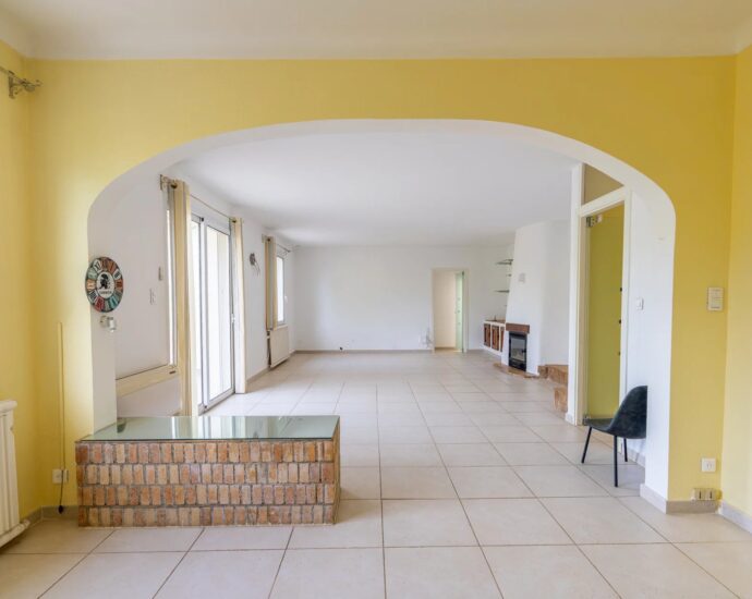 Ste Lucie de Porto-Vecchio,  Villa T4 vue montagnes, proche plage