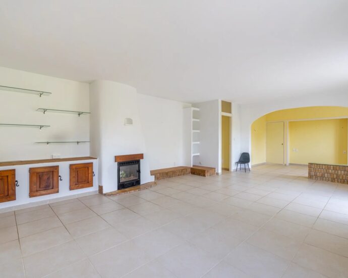 Ste Lucie de Porto-Vecchio,  Villa T4 vue montagnes, proche plage