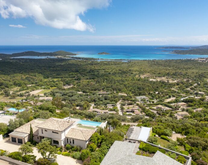 Saint-Cyprien, villa 5 chambres, appartement indépendant 2 chambres, piscine, vue mer, proche plage