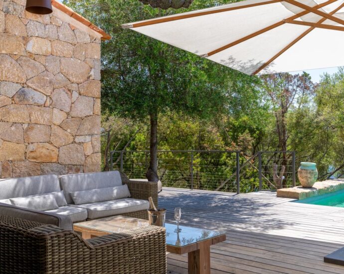 Olmeto, Villa 2 chambres, pied dans l&rsquo;eau, piscine, vue mer,