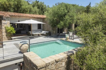 Olmeto, Villa 2 chambres, pied dans l&rsquo;eau, piscine, vue mer,