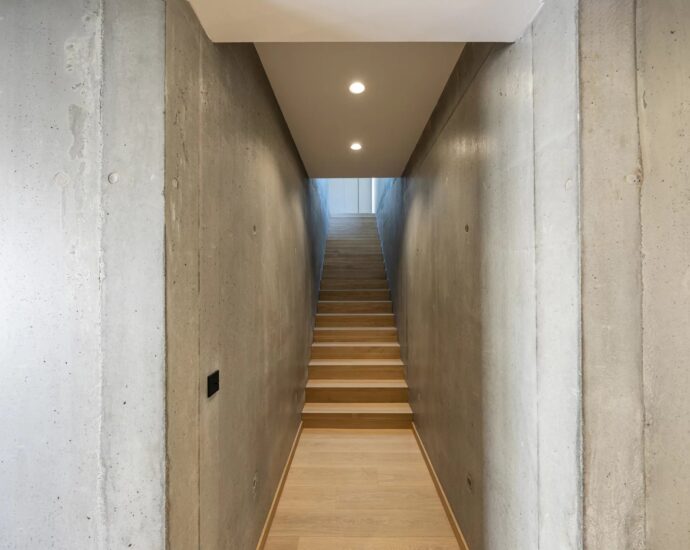 Abbartello, Olmeto, Architect-Designed Villa, 6 bedrooms, pool, Panoramic sea view, Walking distance to the beach