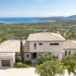 Saint-Cyprien, 5 bedroom villa, a 2 bedroom independent apartment, swimming pool, sea view, close to the beach