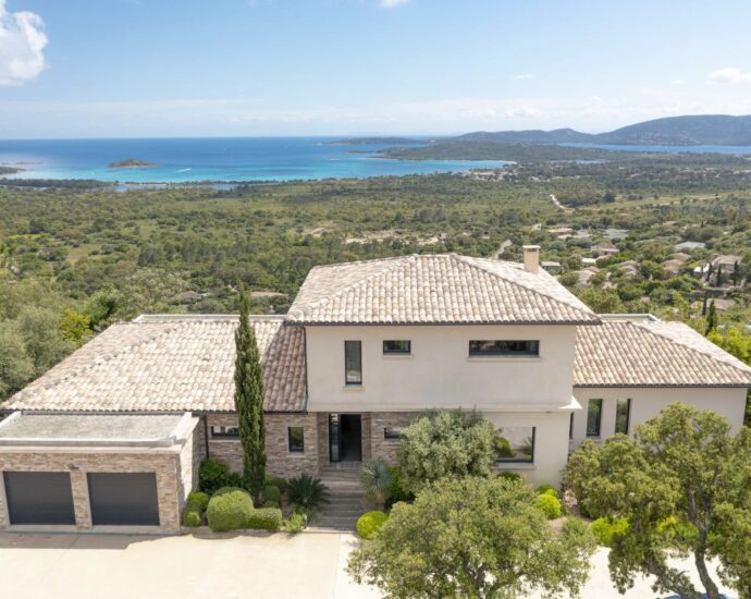 Saint-Cyprien, villa 5 chambres, appartement indépendant 2 chambres, piscine, vue mer, proche plage