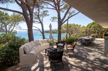 Porto Vecchio, Domaine de Cala Rossa, 5 rooms, sea view and waterfront, RL300 Villa Mare