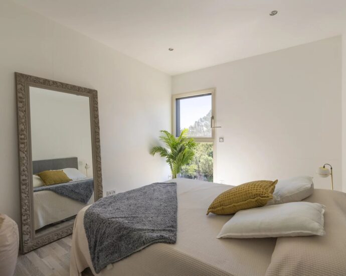 Cala Rossa, Villa avec jardin, 3 chambres, plage à pied