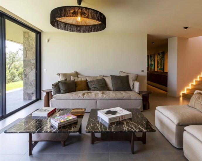 Sainte-Lucie de Porto-Vecchio, Caramontinu, Villa vue mer panoramique, 6 chambres, piscine, proche plage