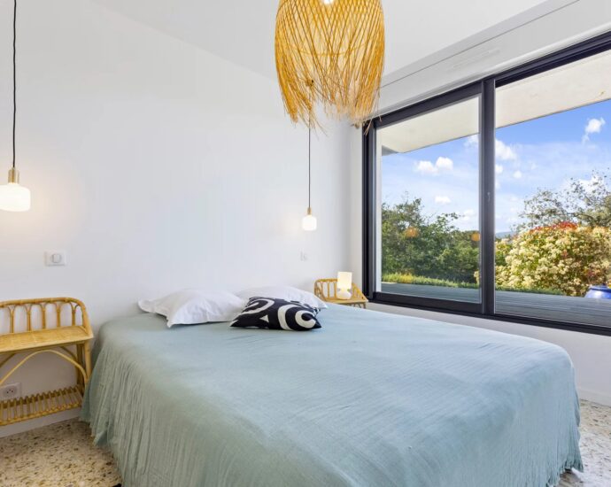 Porto-Vecchio, Domaine de Cala Rossa, villa 6 chambres, piscine et plage à pied, Villa Cala Rossa