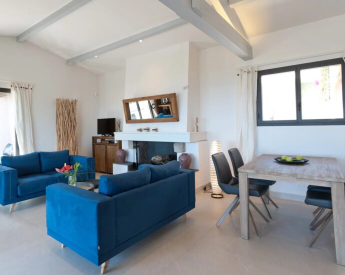 Porto-Vecchio, Villa vue mer panoramique, 4 chambres, piscine, proche plage