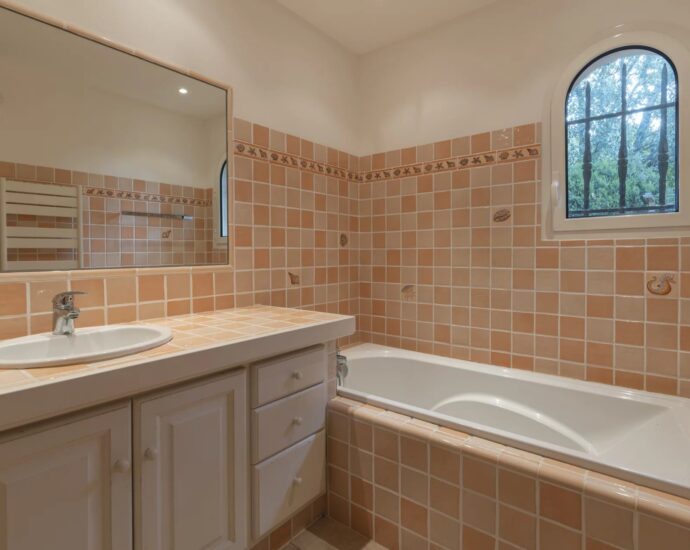 Porto-Vecchio, Domaine de Cala Rossa, villa 4 chambres, piscine, plage à pied