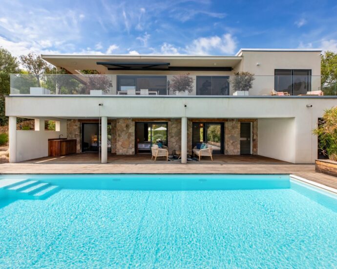 Domaine d&rsquo;Arasu, Villa vue mer panoramique, 4 chambres, piscine chauffée, proche plage