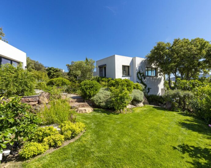Domaine de Cala Rossa, villa  vue mer, 5 chambres, piscine chauffée, plage à pieds