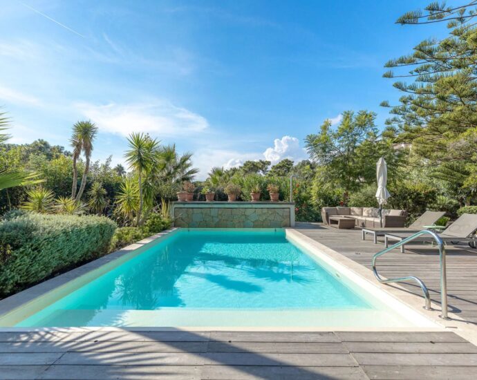 Porto Vecchio, Domaine de Cala Rossa, Villa 5 chambres, piscine chauffée, plage à pied