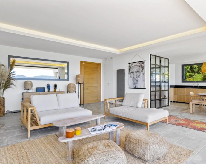 Domaine de Cala Rossa, villa  vue mer, 5 chambres, piscine chauffée, plage à pieds