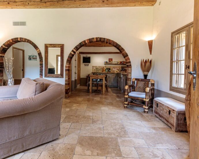 Porto-Vecchio, Palombaggia, sheepfold type villa, 3 bedrooms, pool, close to the beach