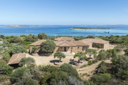 Bonifacio, Piantarella, 6-Bedroom Villa with Pool and Sea View, Beach Within Walking Distance