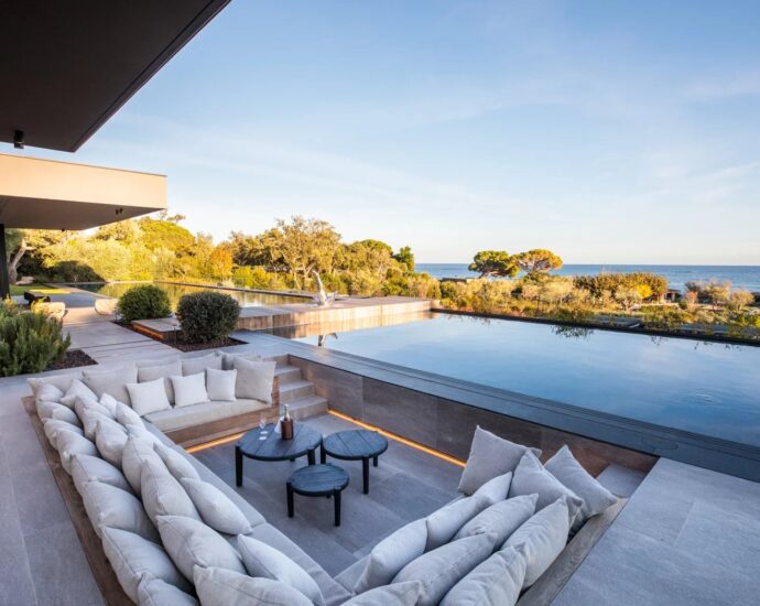 Caramontino, 6 chambres, piscine, pied dans l&rsquo;eau, vue mer