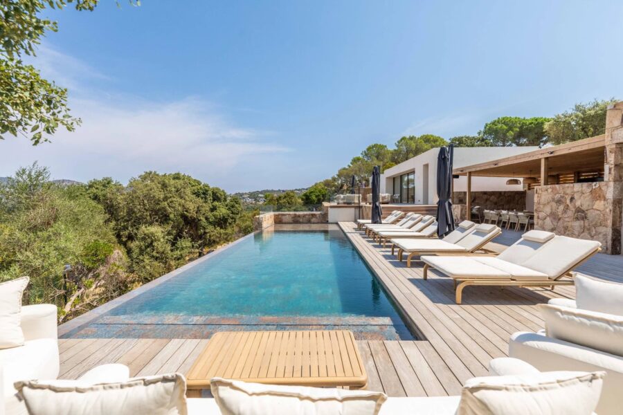 Caramontino, Domaine privé d&rsquo;Arinella,  Villa 6 chambres, Piscine, Jacuzzi, Vue montagnes, Plage à pied