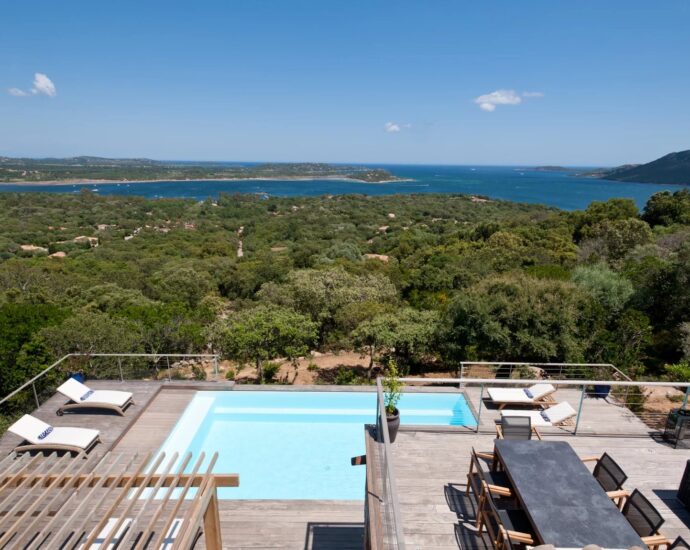Porto-Vecchio, Villa vue mer panoramique, 4 chambres, piscine, proche plage