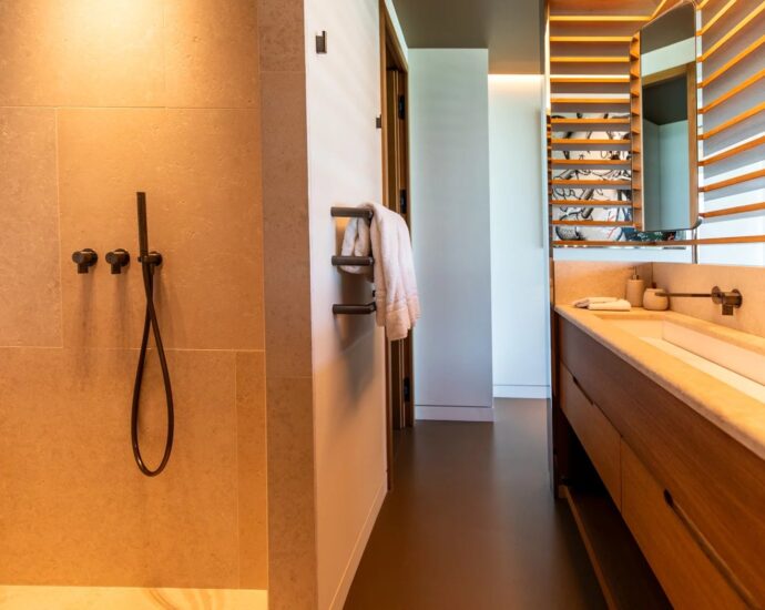 Caramontino, 7 bedroom villa, swimming pool, sea view, beach on foot