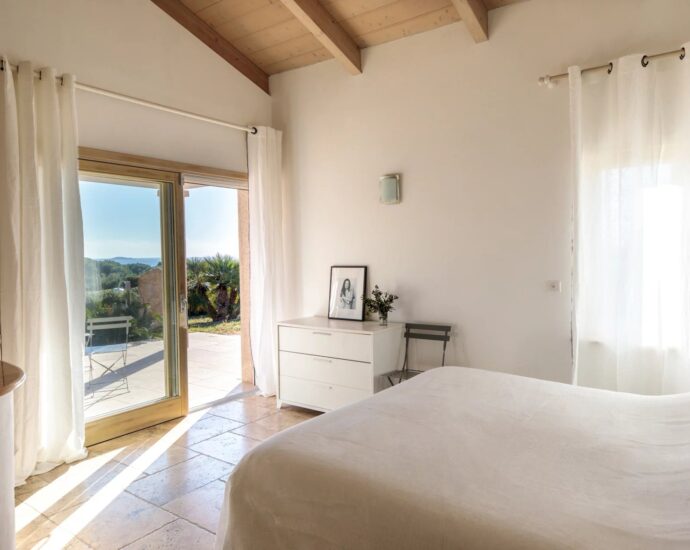 Palombaggia, Folaca, Sea View Villa, 6 Bedrooms, Walking Distance to the Beach, Swimming Pool