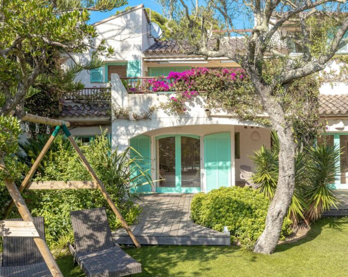 Porto Vecchio, Domaine de Cala Rossa, Villa 5 chambres, piscine chauffée, plage à pied