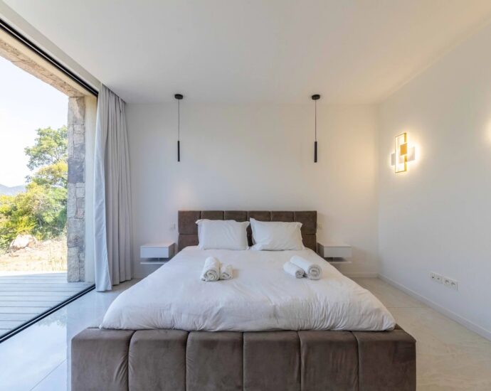 Caramontino, Domaine privé d&rsquo;Arinella,  Villa 6 chambres, Piscine, Jacuzzi, Vue montagnes, Plage à pied