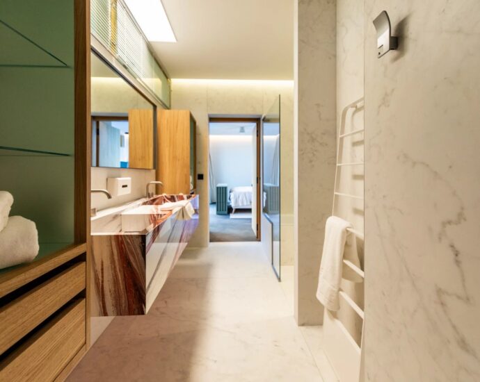 Caramontino, Villa-Hotel with Sea View, 8 Bedrooms with Private Pools, Swimming Pool, Walking Distance to the Beach