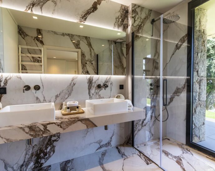 Sainte-Lucie de Porto-Vecchio, Caramontinu, Villa vue mer panoramique, 6 chambres, piscine, proche plage