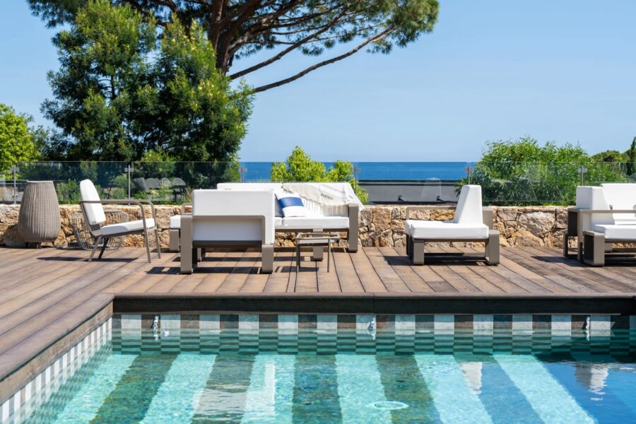 Caramontino, Villa-Hotel with Sea View, 8 Bedrooms with Private Pools, Swimming Pool, Walking Distance to the Beach