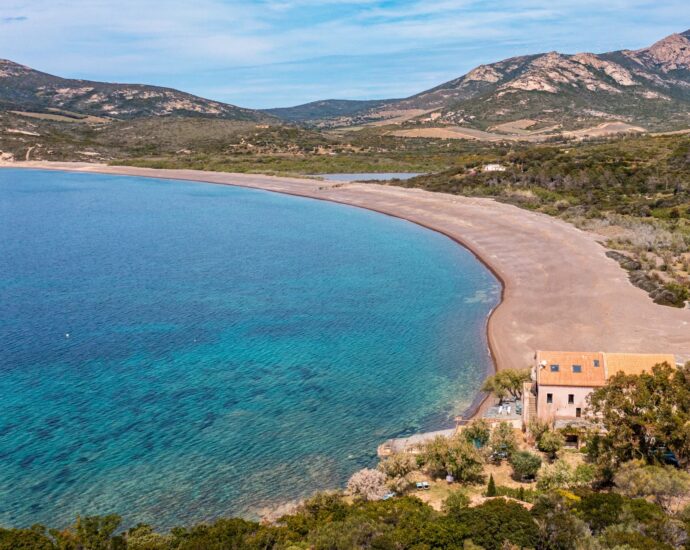 Galéria, Private Estate, Waterfront Villa, 8 Bedrooms, Panoramic Sea View, Heated Pool, Close to Calvi