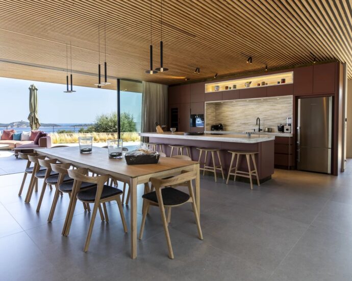 Sainte-Lucie de Porto-Vecchio, Caramontinu, Villa vue mer panoramique, 6 chambres, piscine, proche plage