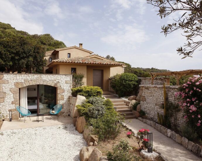Bonifacio, Santa Manza, Sea View Villa, 4 Bedrooms, Pool, Walking Distance to the Beach