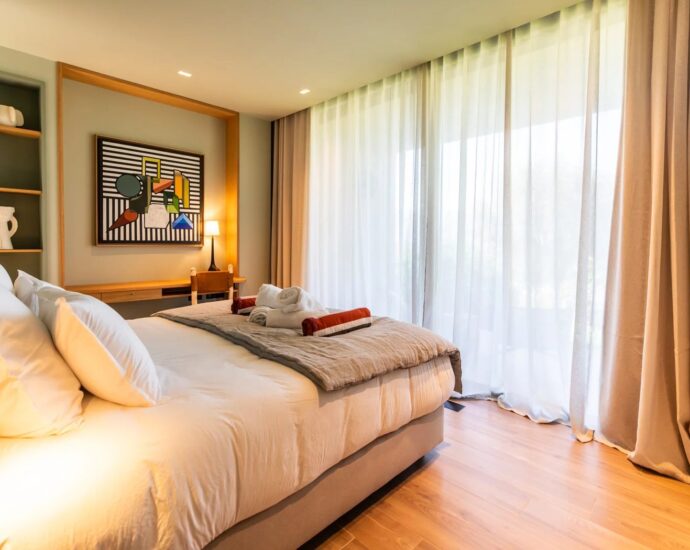 Sainte-Lucie de Porto-Vecchio, Caramontinu, Villa vue mer panoramique, 6 chambres, piscine, proche plage