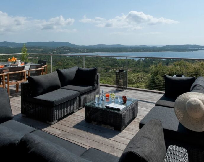 Porto-Vecchio, Villa vue mer panoramique, 4 chambres, piscine, proche plage