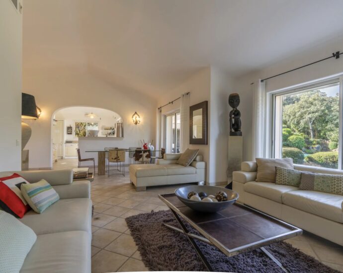 Porto-Vecchio, Domaine de Cala Rossa, villa 4 chambres, piscine, plage à pied