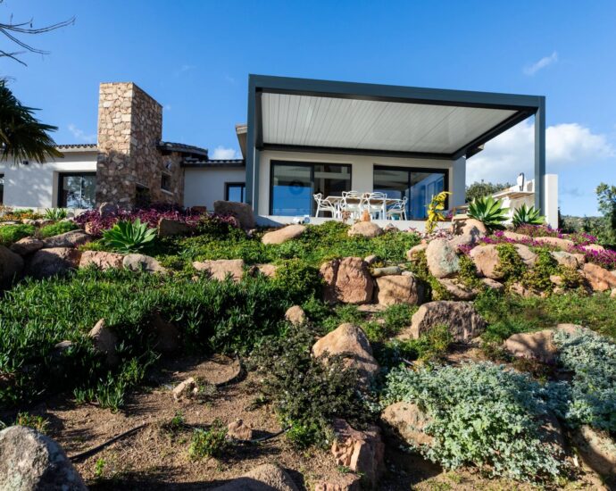 Porto-Vecchio, Palombaggia, villa vue mer, 3 chambres, piscine, plage à pied