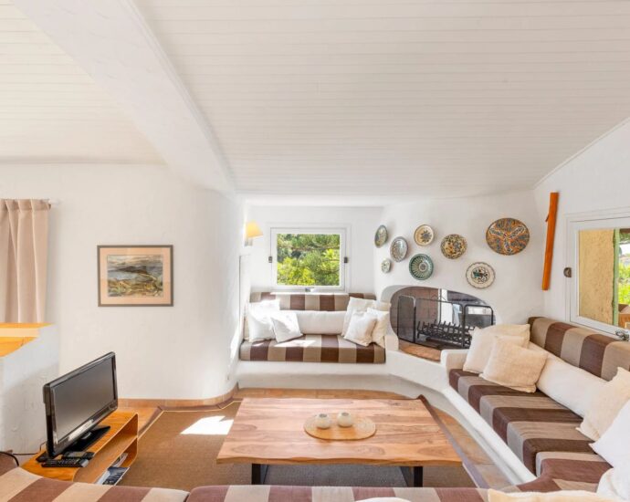 Porto Vecchio, Domaine de Cala Rossa, Villa 5 chambres, piscine chauffée, plage à pied