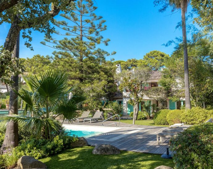 Porto Vecchio, Domaine de Cala Rossa, Villa 5 chambres, piscine chauffée, plage à pied