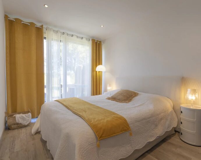 Cala Rossa, Villa avec jardin, 3 chambres, plage à pied