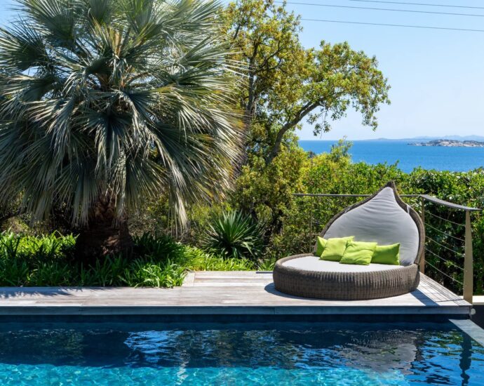 Bonifacio, Cala Longa, Villa vue mer panoramique, 6 chambres, piscine, spa, jacuzzi, proche plage