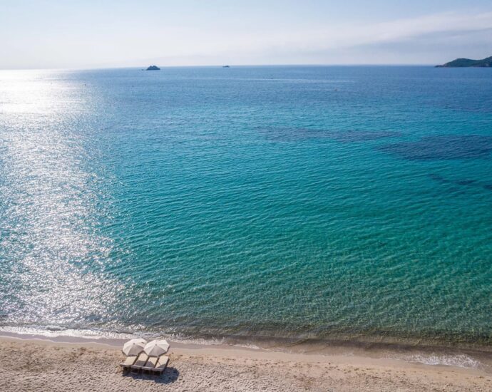 Caramontino, 6 chambres, piscine, pied dans l&rsquo;eau, vue mer