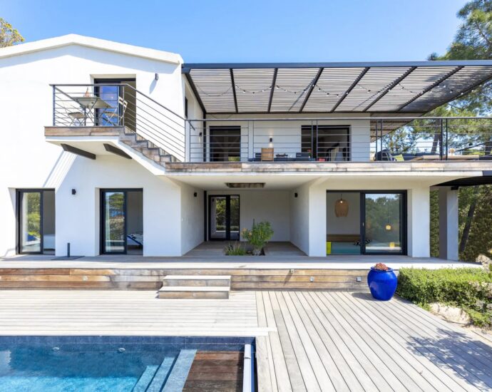 Porto-Vecchio, Domaine de Cala Rossa, villa 6 chambres, piscine et plage à pied, Villa Cala Rossa