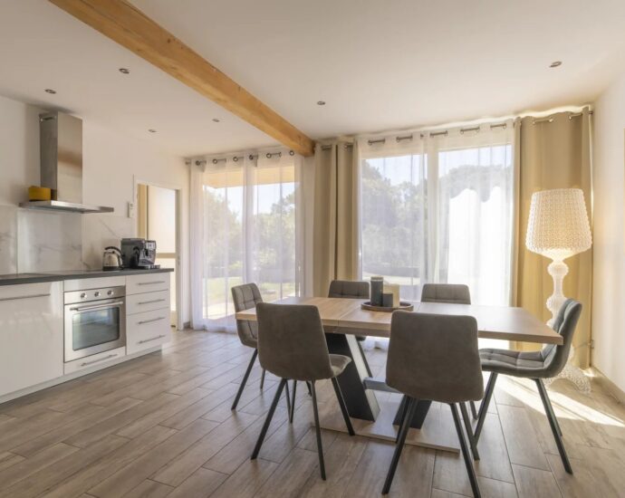 Cala Rossa, Villa avec jardin, 3 chambres, plage à pied